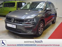 Indiumgrau metallic Gebraucht 2018 VW Tiguan Sound SUV | 19.980 € (Guter Preis)