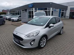 Silber Gebraucht 2017 Ford Fiesta Cool & Connect Kleinwagen | 9.990 €