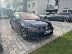 Blau Gebraucht 2017 VW Golf VII GTI Limousine | 21.900 € (Etwas zu teuer)