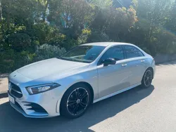 Silber Gebraucht 2020 Mercedes A200 AMG line Limousine | 25.500 € (Fairer Preis)