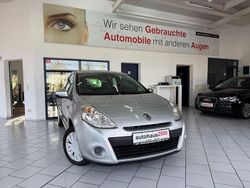 Silber Gebraucht 2010 Renault Clio III Expression Kleinwagen | 3.950 € (Etwas zu teuer)