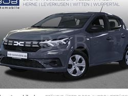 Städtisches grau (grau) Gebraucht 2024 Dacia Sandero Essentiel Kleinwagen | 15.980 € (Guter Preis)