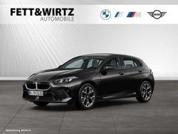Saphirschwarz metallic Gebraucht 2024 BMW 120 M Sport Kleinwagen | 29.764 € (Fairer Preis)