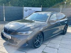 Grau Gebraucht 2024 BMW 320 M Sport Kombi | 42.690 € (Fairer Preis)