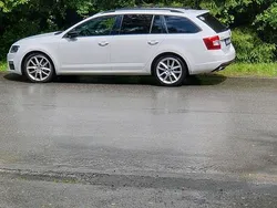 Weiß Gebraucht 2016 Skoda Octavia RS Kombi | 13.500 € (Fairer Preis)