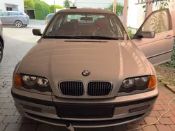 Silber Gebraucht 1998 BMW 323 Sport Line Limousine | 9.699 €