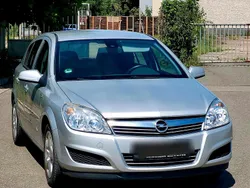 Grau Gebraucht 2008 Opel Astra Limousine | 1.799 € (Fairer Preis)