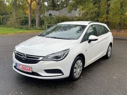 Weiß Gebraucht 2018 Opel Astra Kombi | 5.900 € (Superpreis)