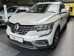 Kyanitweiß metallic (metallic) Gebraucht 2022 Renault Koleos Initiale Paris SUV | 27.490 € (Fairer Preis)