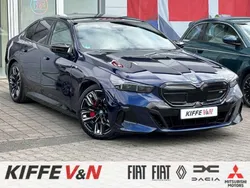 Tansanitblau ii metallic Gebraucht 2024 BMW i5 Performance Limousine | 73.370 €