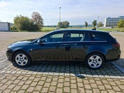 Schwarz Gebraucht 2016 Opel Insignia Kombi | 10.000 € (Fairer Preis)