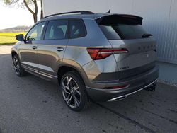 Grau Neu 2025 Skoda Karoq SportLine SUV | 41.968 € (Fairer Preis)