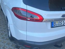 Weiß Gebraucht 2013 Ford S-MAX Titanium Van / Kleinbus | 6.300 € (Fairer Preis)