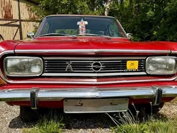 Rot Gebraucht 1966 Opel Rekord Coupé | 11.500 €