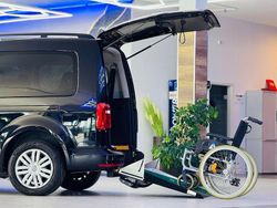 Schwarz Gebraucht 2016 VW Caddy Van / Kleinbus | 33.900 €