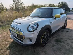 Grün Gebraucht 2020 Mini Cooper SE Kleinwagen | 16.500 € (Etwas zu teuer)