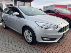 Silber Gebraucht 2017 Ford Focus Business Edition Limousine | 5.990 € (Fairer Preis)