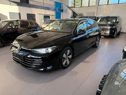 Schwarz Gebraucht 2025 VW Passat Elegance Kombi | 34.900 € (Guter Preis)
