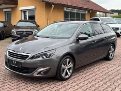 Lackierung platiniumgrau/meta Gebraucht 2017 Peugeot 308 Allure Kombi | 12.800 € (Fairer Preis)