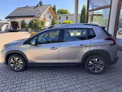 Artense grau Gebraucht 2019 Peugeot 2008 SUV | 11.900 € (Guter Preis)