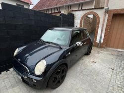 Schwarz Gebraucht 2006 Mini Cooper Kleinwagen | 1.000 €