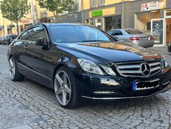 Schwarz Gebraucht 2011 Mercedes E350 Coupé | 13.250 € (Guter Preis)