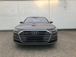 Grau Gebraucht 2020 Audi A8 Ambiente Limousine | 67.000 €