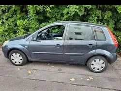 Grau Gebraucht 2007 Ford Fiesta Ambiente Kleinwagen | 1.050 € (Guter Preis)