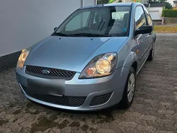 Blau Gebraucht 2007 Ford Fiesta Kleinwagen | 2.900 € (Etwas zu teuer)