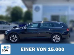 Schwarz metallic Gebraucht 2022 VW Passat Business Kombi | 28.730 € (Fairer Preis)