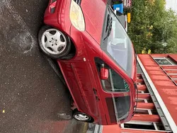 Rot Gebraucht 2003 Mercedes Vaneo Van / Kleinbus | 4.250 € (Teuer)