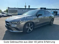 Grau Gebraucht 2022 Mercedes CLA200 Shooting Brake Progressive Kombi | 28.700 € (Fairer Preis)