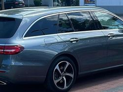 Grau Gebraucht 2019 Mercedes E220 Kombi | 29.500 € (Guter Preis)
