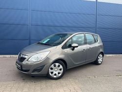 Braun Gebraucht 2011 Opel Meriva Van / Kleinbus | 5.999 € (Fairer Preis)