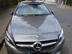 Grau Gebraucht 2017 Mercedes A200 Kombi | 15.000 € (Teuer)