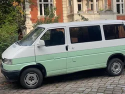 Grün Gebraucht 1991 VW T4 Van | 8.500 €