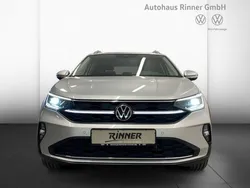 Reflexsilbermetallic Gebraucht 2022 VW Taigo Style SUV | 19.490 €