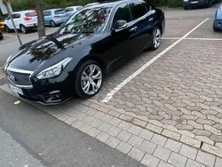 Schwarz Gebraucht 2016 Infiniti Q70 Sport Tech Limousine | 17.200 €