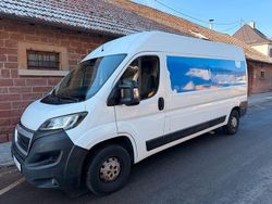 Weiß Gebraucht 2018 Peugeot Boxer Avantage Van | 13.999 € (Guter Preis)
