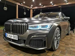 Blau Gebraucht 2019 BMW 740L Limousine | 52.475 € (Teuer)