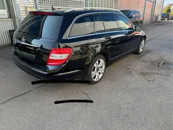 Schwarz Gebraucht 2009 Mercedes C200 Avantgarde Kombi | 4.950 € (Fairer Preis)