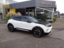Weiß Gebraucht 2022 Opel Mokka-e Ultimate SUV | 19.990 € (Etwas zu teuer)