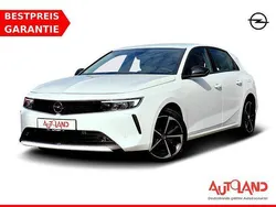 Weiß Gebraucht 2022 Opel Astra Limousine | 23.950 € (Guter Preis)