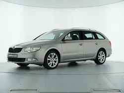Cappuccinobeige metallic Gebraucht 2010 Skoda Superb Limousine | 5.889 € (Superpreis)