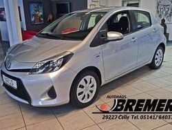 Silber metallic Gebraucht 2013 Toyota Yaris Hybrid Life+ Limousine | 9.850 € (Fairer Preis)