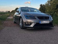 Grau Gebraucht 2016 Seat Leon FR Limousine | 11.500 € (Fairer Preis)