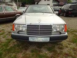 Silber Gebraucht 1993 Mercedes 320 Cabrio | 32.950 €