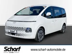 Weiss Neu 2025 Hyundai Staria Trend Van | 45.290 €