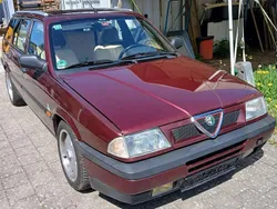 Rot Gebraucht 1992 Alfa Romeo 33 Kombi | 5.780 €