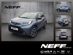 Juniper blue / night sky black Neu 2025 Toyota Aygo X Team SUV | 18.190 € (Etwas zu teuer)